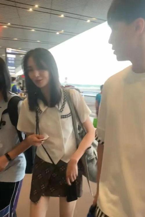 模特爆料前男友视频播放,引发网络热议  第2张